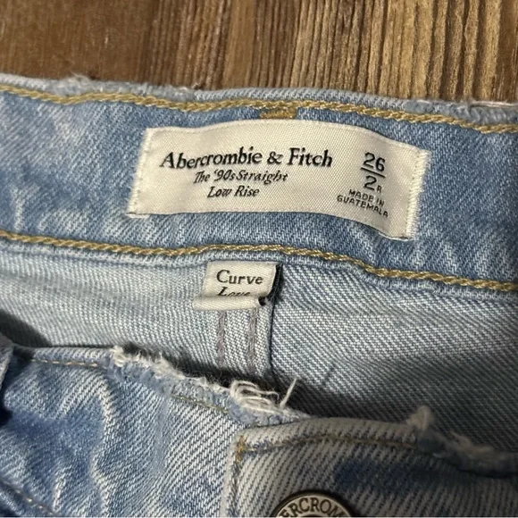 Abercrombie & Fitch The 90s Low Rise Jeans Women's 2/26 Curve Love Distressed De - Picture 3 of 6